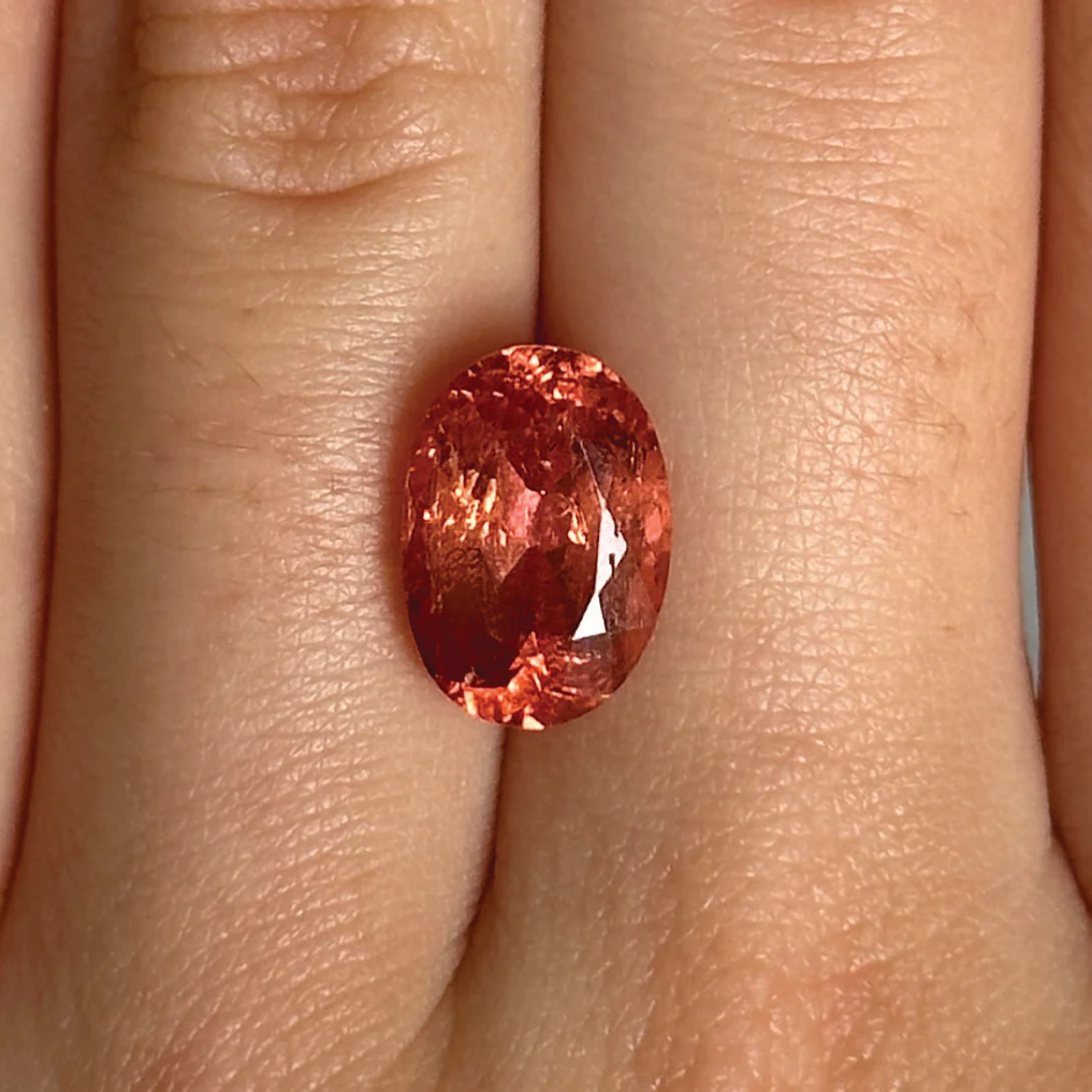 Oval imperial topaz for private gemstone sourcing insight